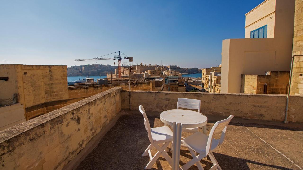 Apartment Close To Fort Saint Angelo Birgu Luaran gambar