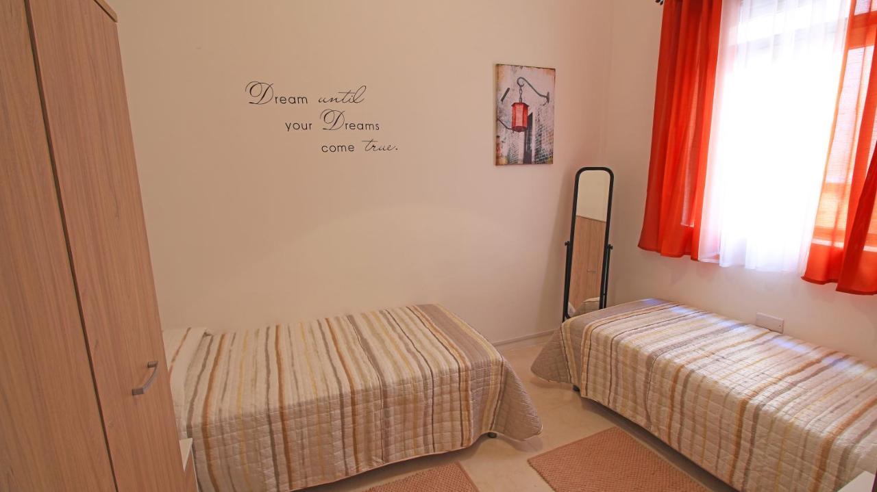 Apartment Close To Fort Saint Angelo Birgu Luaran gambar